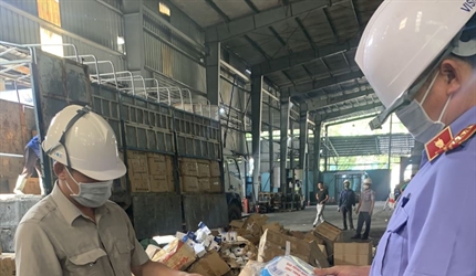 Phòng 11 - Viện KSND thành phố Hà Nội kiểm sát tiêu hủy vật chứng với...